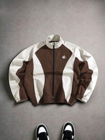 Manfinity EMRG 男士印花运动夹克，适合日常穿着、户外活动、健身、休闲、上学、聚会、音乐节等场合。可作为礼物送给朋友或男友。男士立领拉链夹克，拼接夹克，赛车夹克。