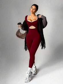 Dewbera Women's Contrast Color Design Sexy Figure-Flattering Sports Fitness Yoga Jumpsuit Active Wear Jumpsuit Seamless Jumpsuit Burgundy Workout Set Cut Out Jumpsuit Red Workout Jumpsuit - Burgundy - View 4