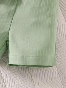 SHEIN 新生男宝宝夏季可爱清新纯色立领前袋白色竖条纹短袖上衣+绿色底白色竖条纹短裤套装 - 綠色 - 查看 8