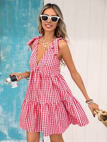 Vivid Eden Đầm mini không tay cổ chữ V sâu, xoắn vai, xếp ly ở gấu váy dành cho nữ, thích hợp cho kỳ nghỉ, phong cách nghỉ dưỡng, trang phục nghỉ mát cho nữ, đầm không tay cổ chữ V sâu kẻ caro đỏ trắng kiểu Mỹ retro mới cho nữ mùa hè, dây đeo vai thắt nơ, eo rút, chân váy xòe, đầm kẻ caro đỏ, đầm hè hở lưng, tiệc trà chiều, trang phục đi nghỉ mát cho nữ, đầm dự tiệc cho nữ, trang phục mùa hè cho nữ, đầm kẻ ô vuông, đầm nữ, đầm kẻ ô vuông đỏ, đầm Zanzea cho nữ, đầm Talk cho nữ, đầm Wow, đầm quấn cho nữ, trang phục dự tiệc brunch cho nữ. - Đỏ - Xem 9