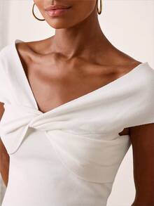 Lilora Women's Elegant Twist Knit Top - White - View 8