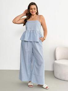 Shapeblank Conjunto de duas peças feminino plus size, moderno, casual, folgado, confortável, modelador e que afina a silhueta, composto por top estilo babydoll listrado azul e calça pantalona. Ideal para primavera/verão, férias e para combinar com sua mãe e filha. - Azul - Ver 7
