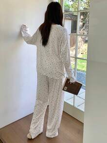 Dazy Plus 两件套优雅碎花宽松睡衣套装，包含上衣和裤子，大码女式春夏秋季睡衣 - 白色 - 查看 5
