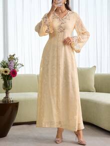 Al Najma V领刺绣花卉边饰粉色长袖优雅碎花连衣裙 - 杏色 - 查看 3