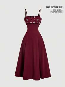 SHEIN MOD Petite Đầm hai dây đính ngọc trai cho nữ, đầm màu đỏ tía thích hợp đi học, trang phục đi học, đầm mùa thu, đầm dành cho giáo viên, đầm midi màu đỏ tía. - Màu Đỏ Sâu - Xem 1