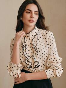 Anewsta 优雅法式随机波点印花荷叶边领口百搭女式衬衫，适合春夏穿着，可作嘉年华服装、优雅连衣裙或休闲装。 - 彩色 - 查看 3