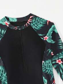 SHEIN Bộ đồ bơi Tankini cho bé gái tuổi teen, màu đen, chất liệu vải dệt kim họa tiết hoa nhiệt đới, tay dài và quần short, kiểu dáng thời trang, thanh lịch, phù hợp cho bơi lội, kỳ nghỉ hè, bãi biển, hồ bơi, tiệc tùng. Đồ bơi tay dài chống nắng cho bé gái, đồ bơi nữ, đồ bơi che phủ toàn thân, đồ bơi kỳ nghỉ nhiệt đới, đồ bơi cho bé gái, đồ bơi người lớn in họa tiết nhiệt đới, đồ bơi tay dài chống nắng và quần short, bộ hai mảnh, trang phục mùa hè cho bé gái, đồ bơi in hoa, trang phục bơi lội mùa hè cho người lớn. - màu đen - Xem 3