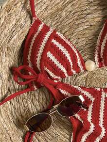 Swim Mod 女士两件式夏季沙滩泳装，镂空纹理针织面料，挂脖三角上衣，系带侧边泳裤，饰有串珠装饰 - 紅色 - 查看 6