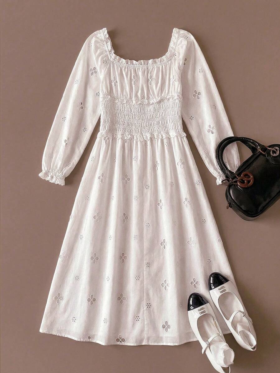 Muvela 新款春夏方领荷叶边松紧腰镂空刺绣A字度假连衣裙 - 白色 - 查看 1