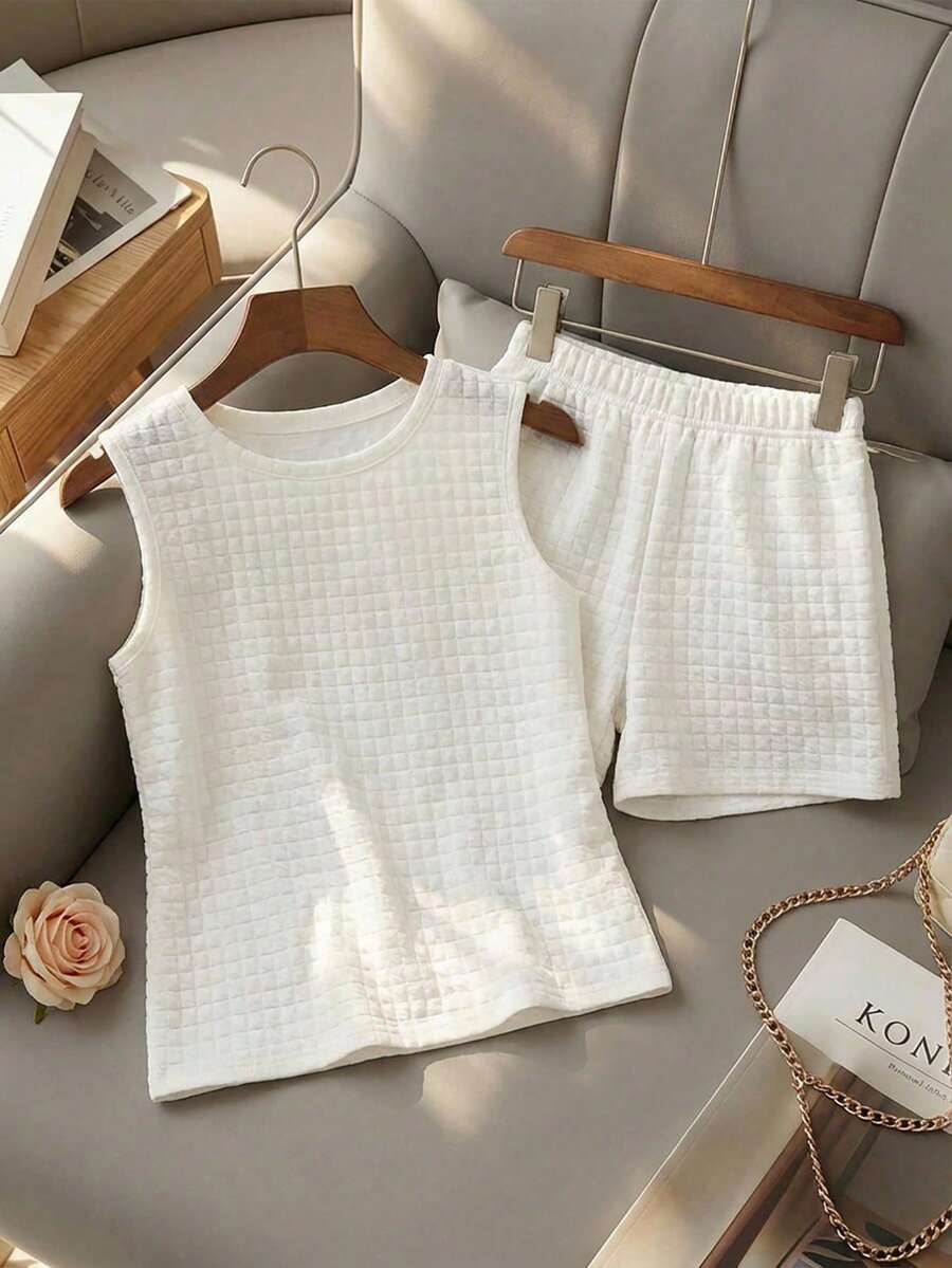 Tween Girls' Casual Cute Round Neck Sleeveless Tank Top, Soft Textured Versatile, Suitable For Vacation And Daily Wear - White - View 1