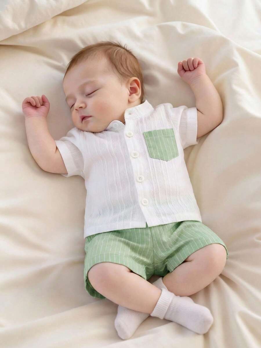SHEIN 新生男宝宝夏季可爱清新纯色立领前袋白色竖条纹短袖上衣+绿色底白色竖条纹短裤套装