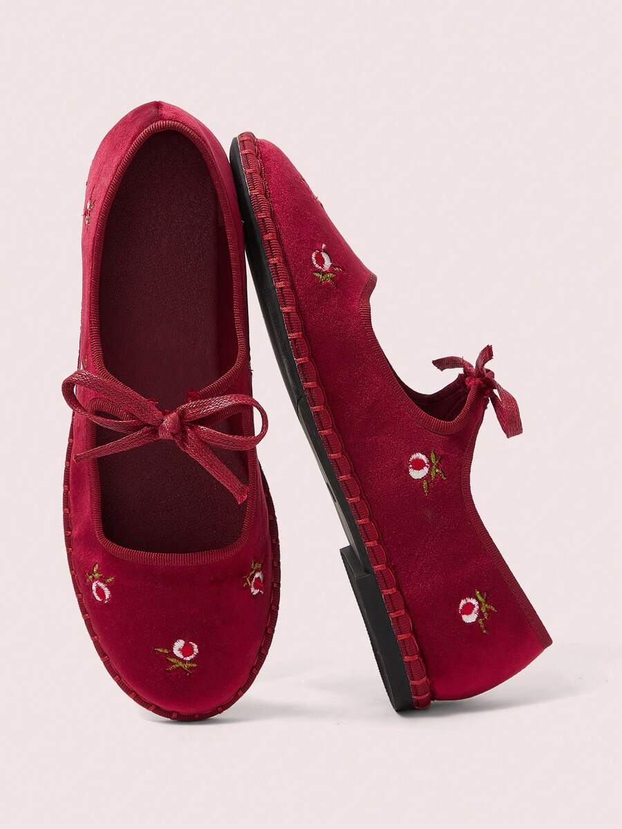 CUCCOO DOLLMOD 女士经典酒红色花卉刺绣丝绒蝴蝶结平底玛丽珍鞋 - 酒紅色 - 查看 1