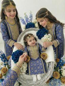 Conjunto elegante de vestido con estampado total y chaqueta de manga larga para niña preadolescente - Multicolor - Ver 1