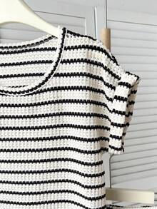 SHEIN 2pcs/Set Tween Girls Asymmetric Textured Striped Cropped Camisole Top And Shorts Set, Casual Vacation Home Y2K Style - Black and White - View 5