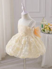 SHEIN Glamorique Kids 女宝宝公主裙，杏色立体花朵连衣裙，网纱缎面，侯夫大蝴蝶结，婚礼花童礼服，女宝宝一周岁生日宴会礼服，生日派对礼服，复活节，夏季，优雅派对礼服，女宝宝连衣裙，女宝宝派对礼服，女宝宝派对礼服，女宝宝礼服，女宝宝婚礼礼服，女宝宝派对礼服 - 杏色 - 查看 4