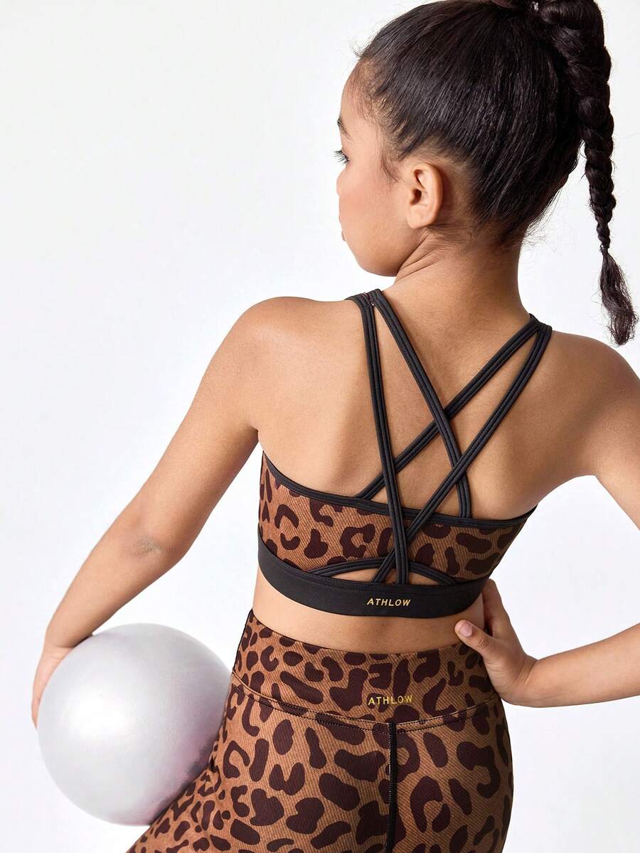 SHEIN Conjunto deportivo de estampado de leopardo para niñas preadolescentes, sujetador deportivo y conjunto de shorts de moda, adecuado para entrenamiento, yoga, uso casual - Multicolor - Ver 1