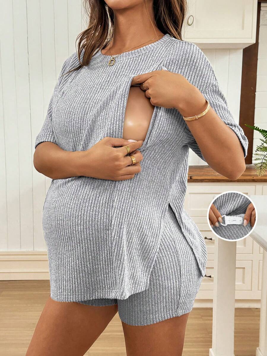 SHEIN 2件套孕妇纯色圆领短袖T恤和可调节腰围短裤哺乳套装 - 灰色 - 查看 1