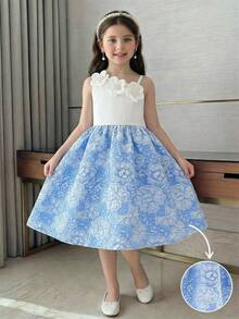 SHEIN 女童白色3D立体花朵与天蓝色印花连衣裙，优雅、时尚、可爱、舒适、简约，适合派对、郊游、度假、休闲娱乐等场合。 - 彩色 - 查看 1