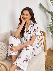 Serenescape Women's Bubble Wrinkle Floral Print Lapel Cardigan Short Sleeve Pajama Set - Red and White - View 1