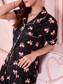 两件套女士睡衣套装，蝴蝶结爱心印花，浪漫情人节礼物，舒适衬衫领短袖上衣搭配宽松弹力短裤，适合派对、休闲户外和居家穿着，春夏款 - 黑色 - 查看 9