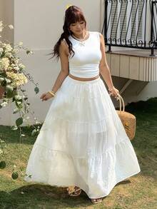 GalTyme Bộ đồ 2 món cỡ lớn dành cho kỳ nghỉ hè: Áo croptop màu trơn và chân váy xếp ly. - trắng - Xem 5