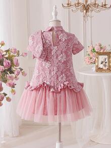 SHEIN Vestido casual de niña con cuello mao, parches de malla y lazo, con estampado floral ditsy de gasa - Rosa - Ver 7