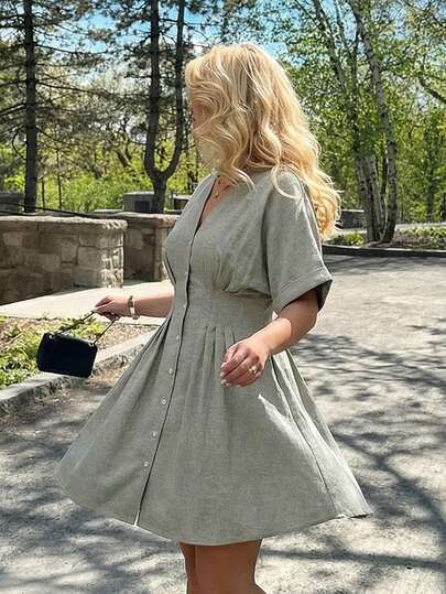 Dripcurv Plus-Size Women's Spring Green Mid-Sleeve Fitted Waist Casual Dress, With Gathered Waist,Spring Outfit Women