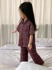 DAZY Kleine Mädchen Karomuster Knopfleiste Kurzarm Top und Hose Pyjama Set - Bordeaux - Übersicht 1