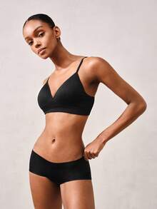 Veilyse Seamless Knit Wireless Padded Comfort Push Up Sports Bra - Black - View 4