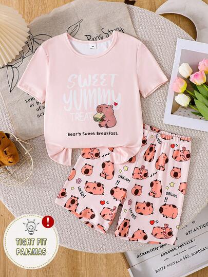 Conjunto de pijama de verano de manga corta y pantalones cortos de ajuste ceñido para niñas, parte superior con estampado de color caqui + pantalones cortos con estampado de cobayas en todo el diseño, ropa de dormir cómoda y casual, conjunto de ropa de casa con lindo estampado de cobayas para niñas