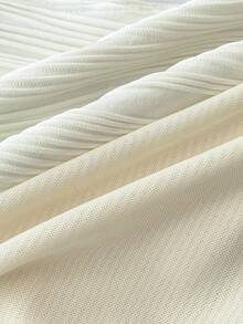 SHEIN 3件套女童可爱泳衣套装，含网纱围巾，时尚设计，款式端庄，适合海滩、游泳、度假、夏季穿着。 - 米色 - 查看 6