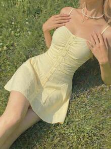 SHEIN MOD 女士纽扣装饰吊带迷你连衣裙，浅黄色 - 鵝黃色 - 查看 6