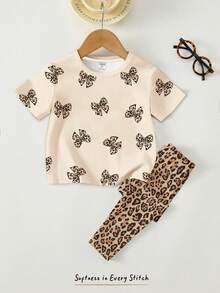 SHEIN 蜜桃色，可爱甜美豹纹蝴蝶结印花，豹纹图案，少女休闲简约柔软圆领宽松短袖T恤和打底裤套装，适合日常穿着、街头风、外出、居家、度假、返校、春夏少女装扮 - 彩色 - 查看 4