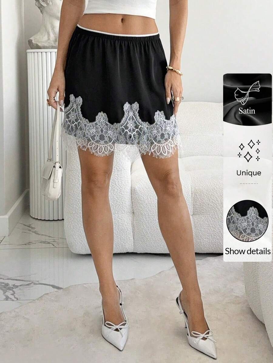 Siren Gaze Falda elegante de encaje y parches para mujer - Blanco y Negro - Ver 1