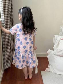 SHEIN Young Girl Cute Cartoon Fox & Tiger Print Round Neck Loose Woven Nightgown,Kids - Pink - View 5