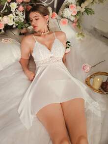 女士撞色蕾丝不对称下摆性感吊带睡裙 - 白色 - 查看 5