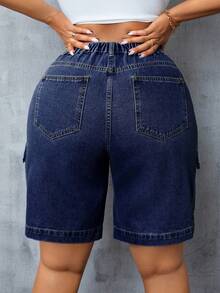 SHEIN CURVE+ Plus Size Women's Cargo Pocket Casual Versatile Denim Shorts - Blue - View 2