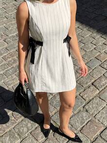 Dripcurv 大码女式条纹圆领侧系带无袖休闲连衣裙 - 彩色 - 查看 3