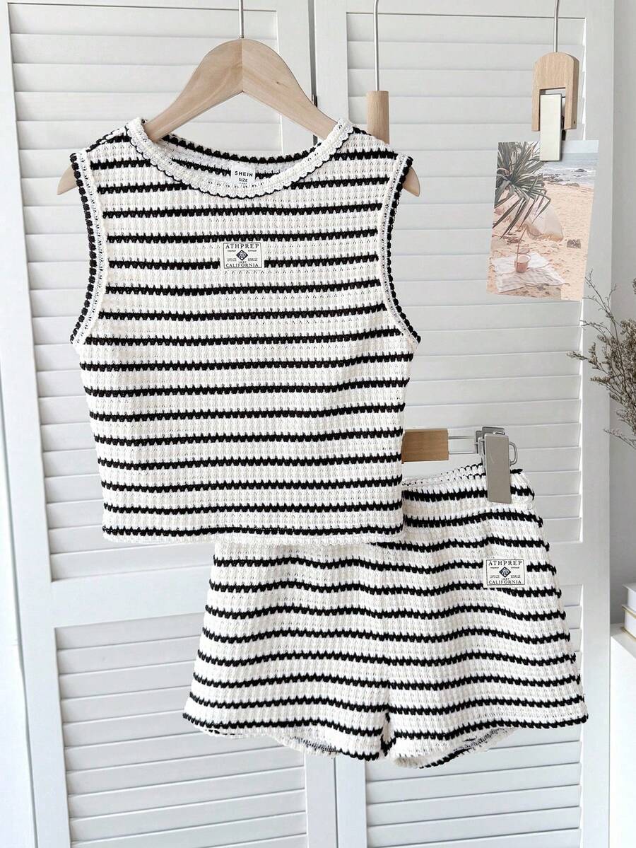 SHEIN Bộ đồ 2 món cho bé gái tuổi teen: áo tank top và quần short kẻ sọc đen trắng, trang phục thường ngày đa năng. - Đen và trắng - Xem 1