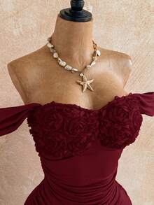 Soleia 女士3D立体花卉装饰露肩褶皱修身迷你连衣裙 - 酒紅色 - 查看 3