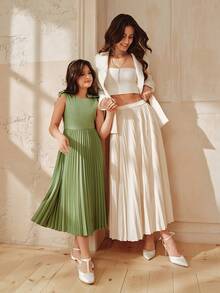 Anewsta Sweet Cute Round Neck Bow Pleated Hem Girls Dress, Spring/Summer - Green - View 7