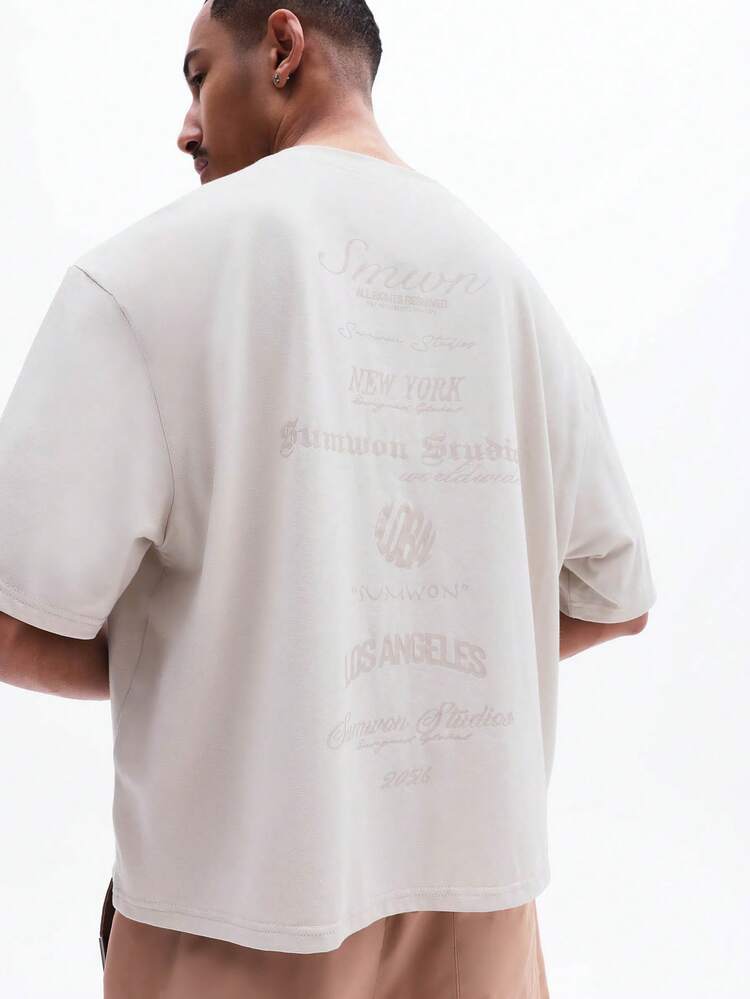 Camiseta holgada de corte cuadrado con estampado y gráficos de texto