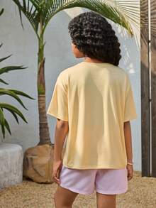 Girls Casual Vacation Pink & Yellow Striped Floral Print Round Neck T-Shirt Set, Summer Tops, Summer Outfits, Fashion Design, Versatile, Suitable For Vacation, Travel, Campus, Daily Wear - Multicolor - View 2