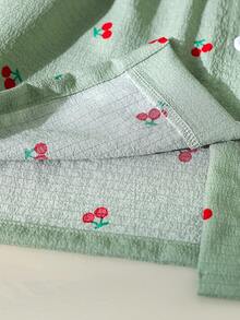 Genkimix Kids 女童睡衣套装，舒适时尚的樱桃印花荷叶边下摆，优雅短袖上衣和长裤两件套家居服 - 彩色 - 查看 3