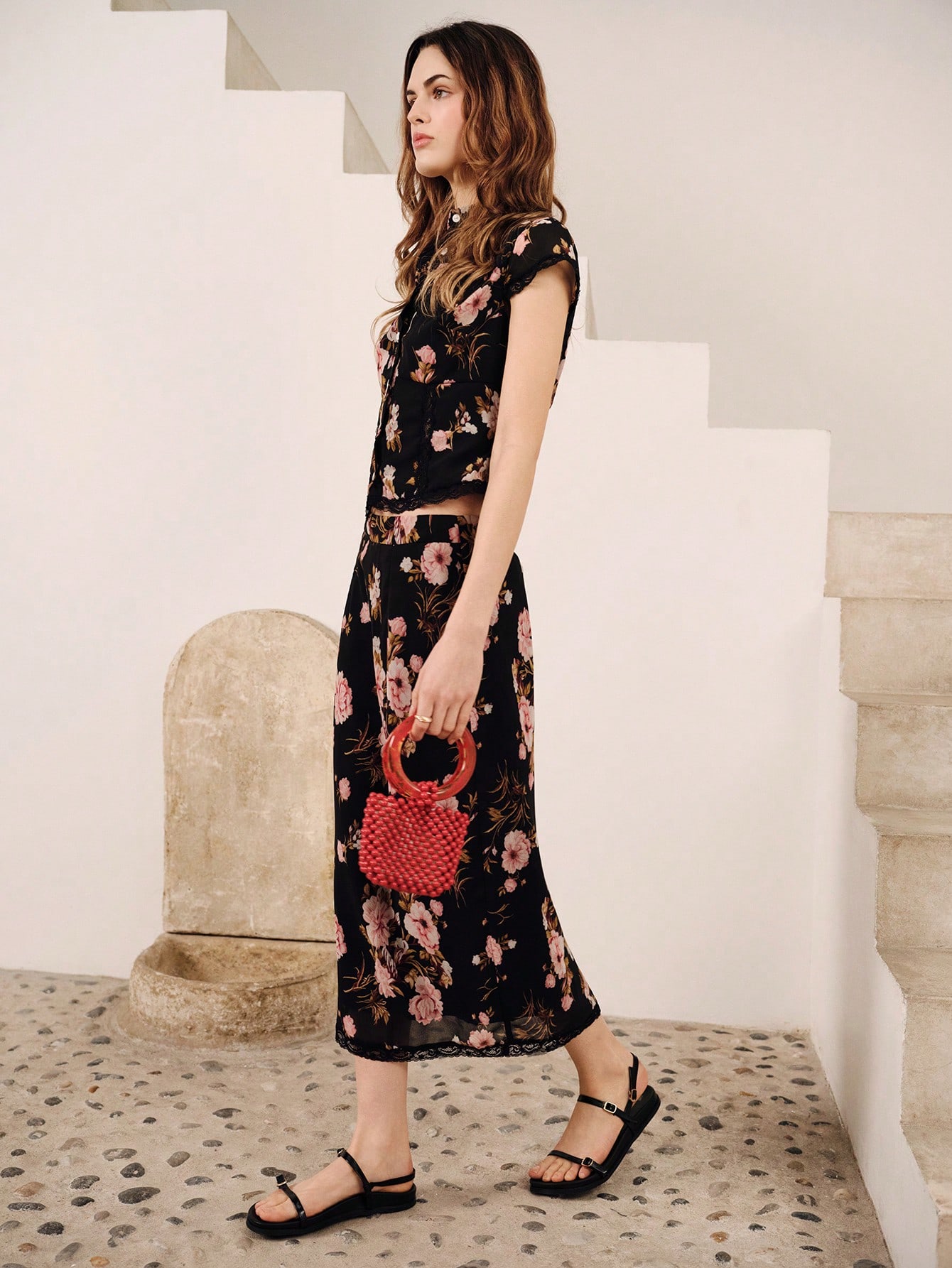 Floral Fitted Short Sleeve Blouse With Lace Details Spring Summer Vacation Holiday Beach Casual Chic Top Resort For Women