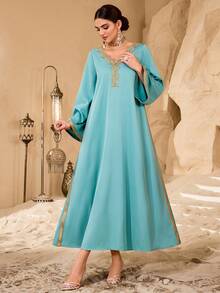 Al Najma Women's Elegant Minimalist Luxurious Floral Collar Gold Ribbon Splice Deep V-Neck Loose Arabian Dress - Teal Blue - View 1