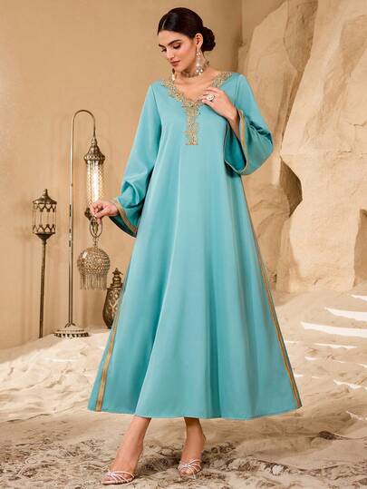 Al Najma Women's Elegant Minimalist Luxurious Floral Collar Gold Ribbon Splice Deep V-Neck Loose Arabian Dress