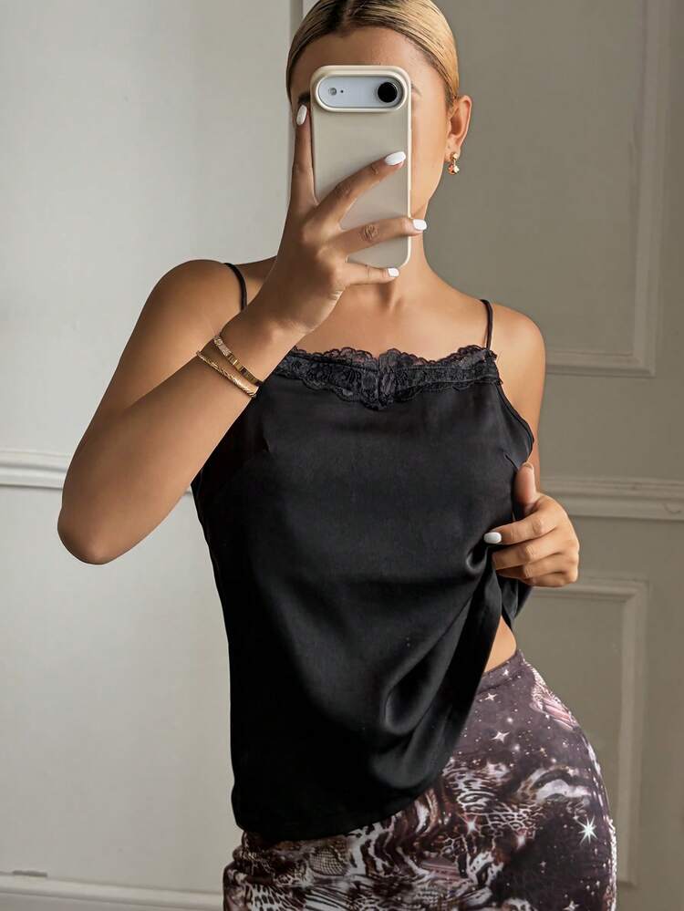 Elegant Lace Patchwork Loose Camisole Top With Built-In Padded For Women