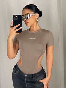 SHEIN ICON Y2K风格女士黑色高弹镂空无缝针织连体衣，运动连体衣 - 卡其色 - 查看 2