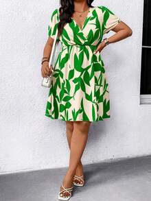 SHEIN Clasi Plus Size Women Vacation Plant Print Surplice V-Neck Short Sleeve Dress - Multicolor - View 4